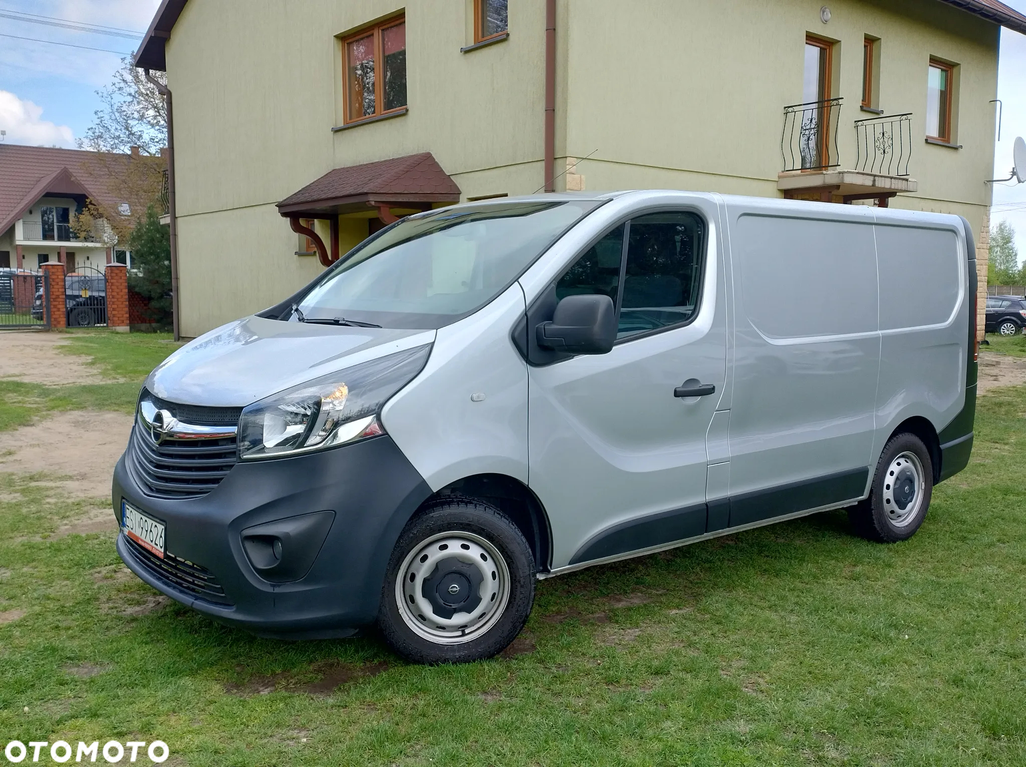 Opel VIVARO - 2