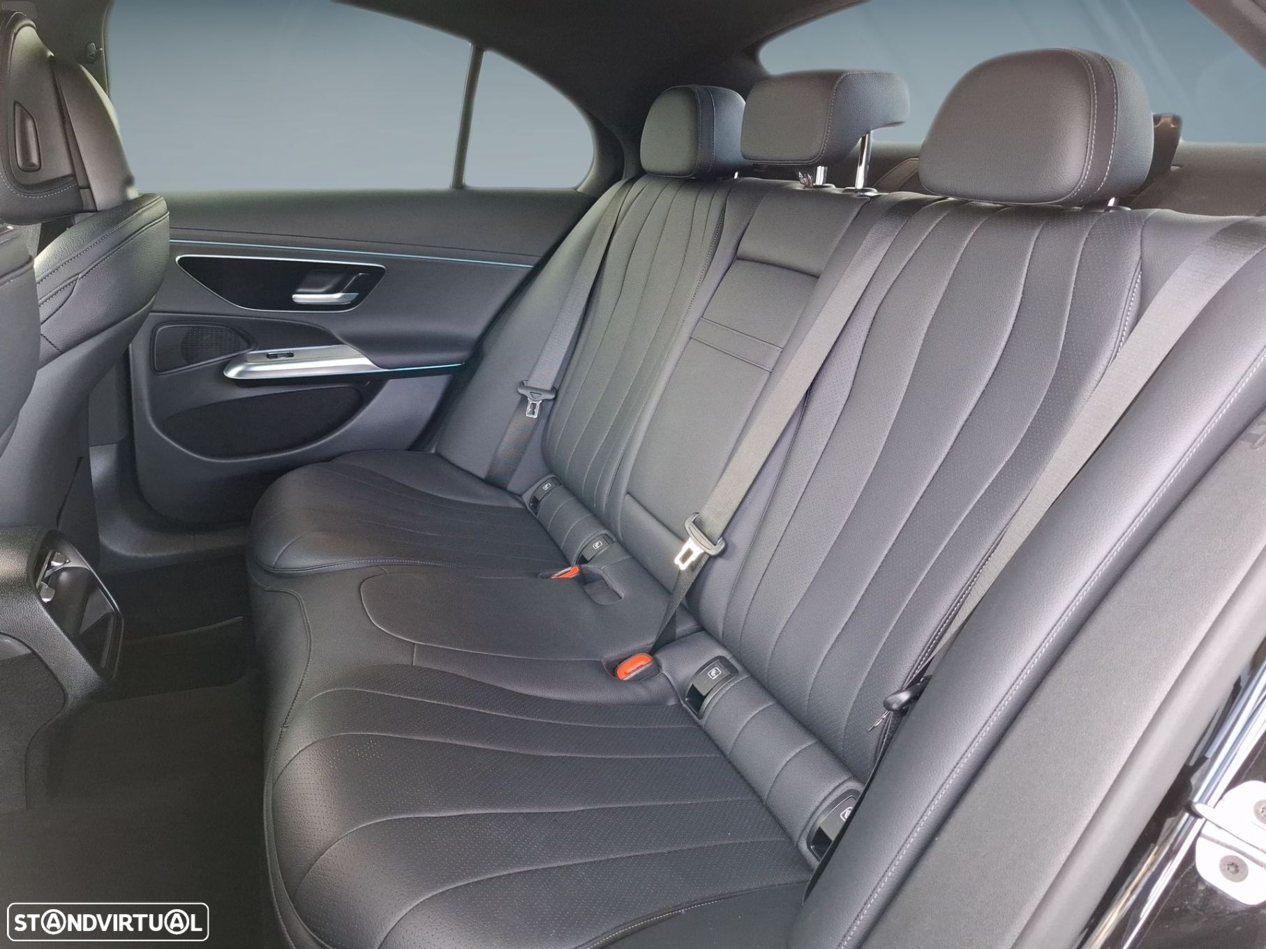 Mercedes-Benz E 300 - 14