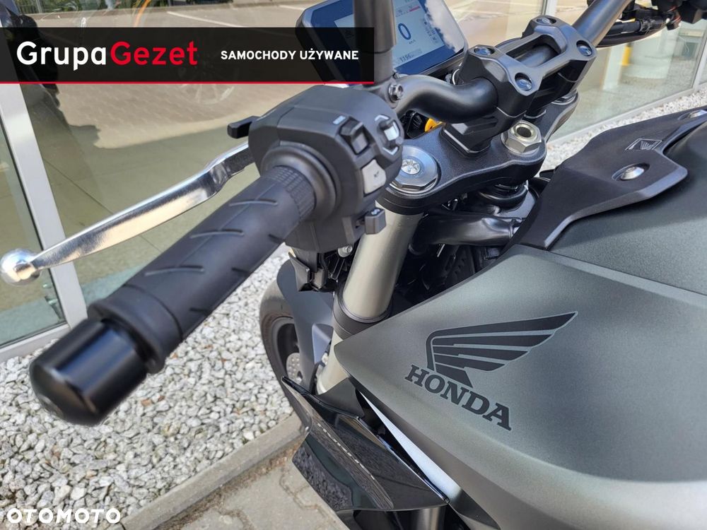 Honda CB - 10