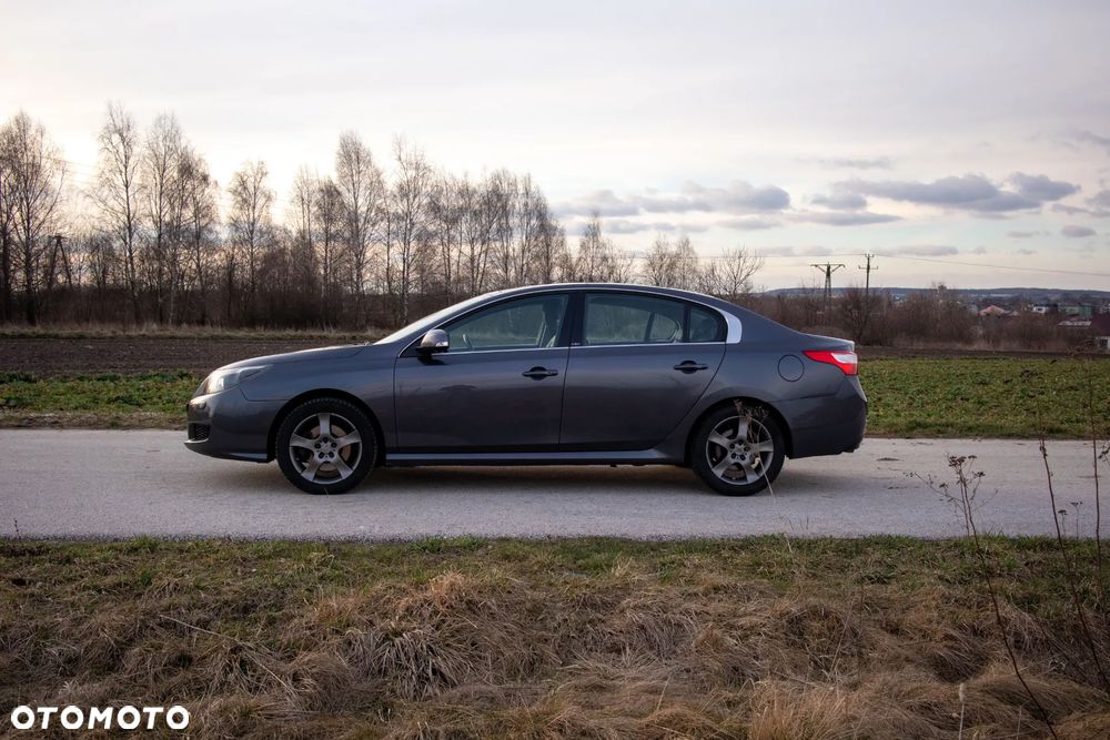 Renault Latitude - 3