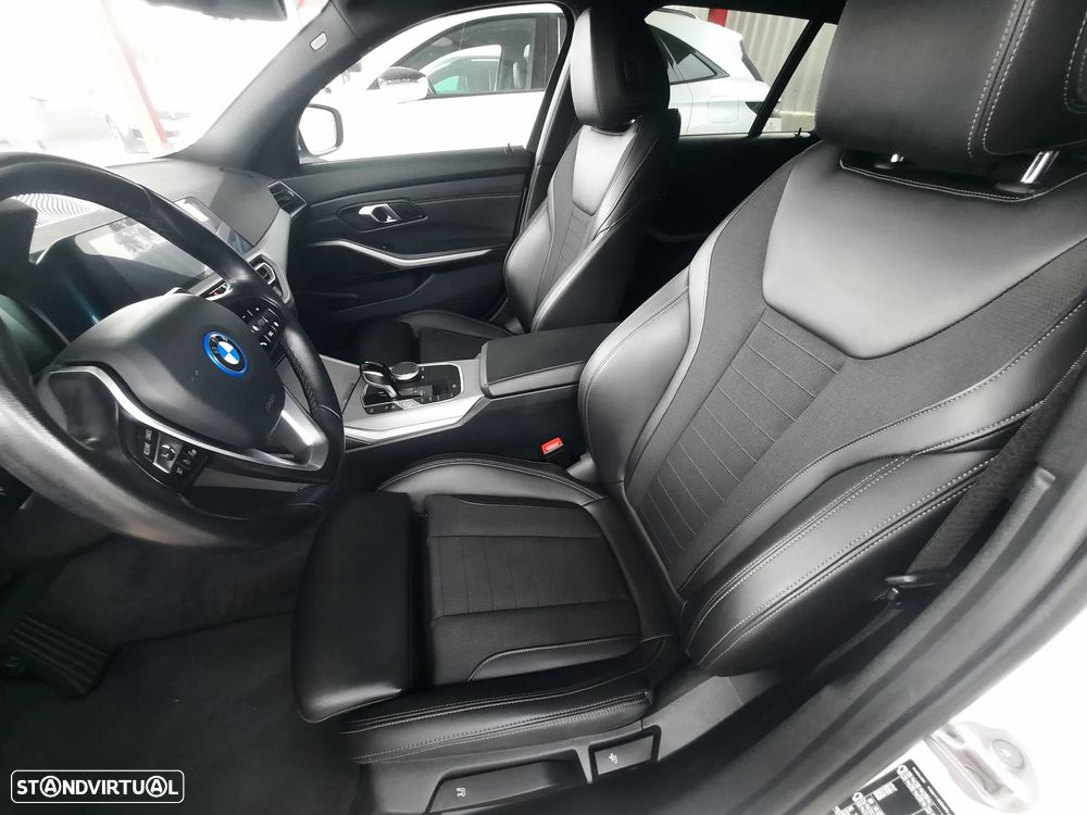 BMW 320 e Line Sport Auto - 22
