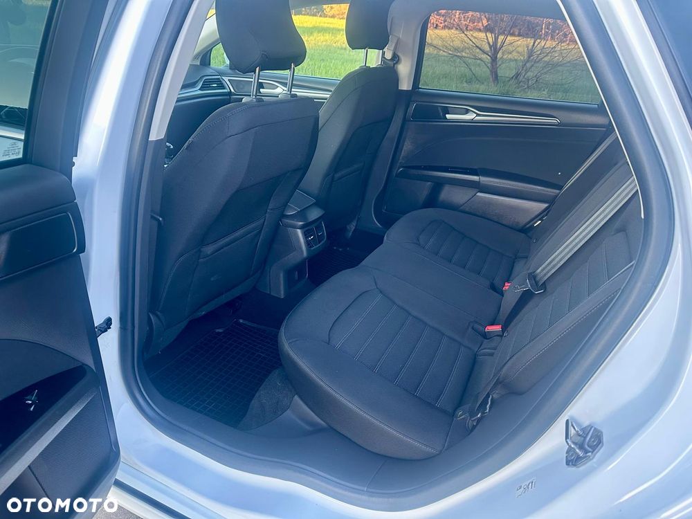Ford Mondeo 2.0 EcoBlue Titanium - 19
