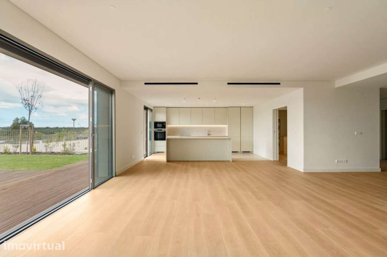 Moradia em Banda T4 com piscina, Belas Clube de Campo, Sintra - Grande imagem: 5/40
