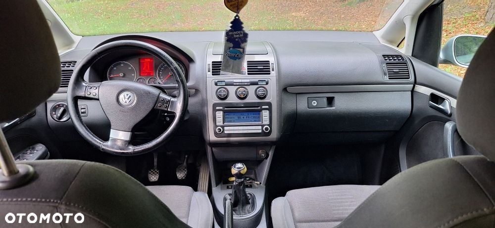 Volkswagen Touran - 7