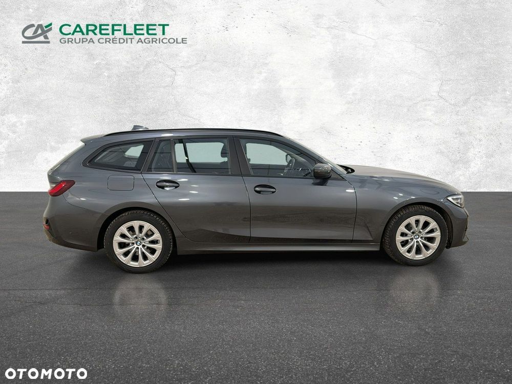BMW Seria 3 318i - 4