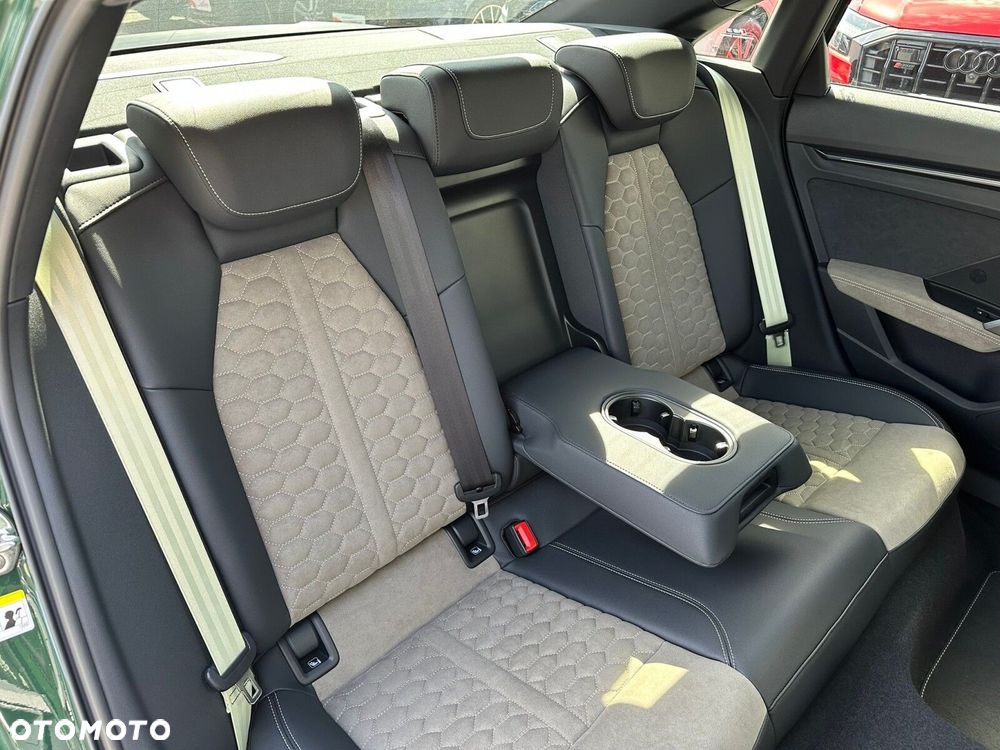 Audi RS3 Limousine - 31