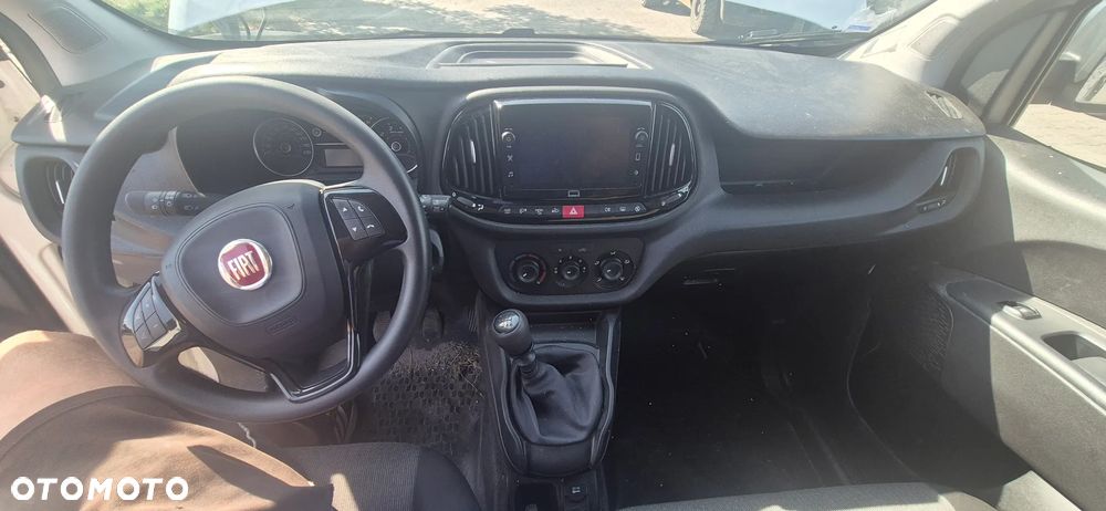 Fiat DOBLO - 21