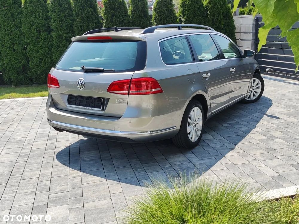 Volkswagen Passat 2.0 Blue TDI DSG SCR Comfortline - 4