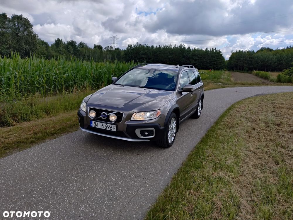 Volvo XC 70 D5 AWD Momentum - 15