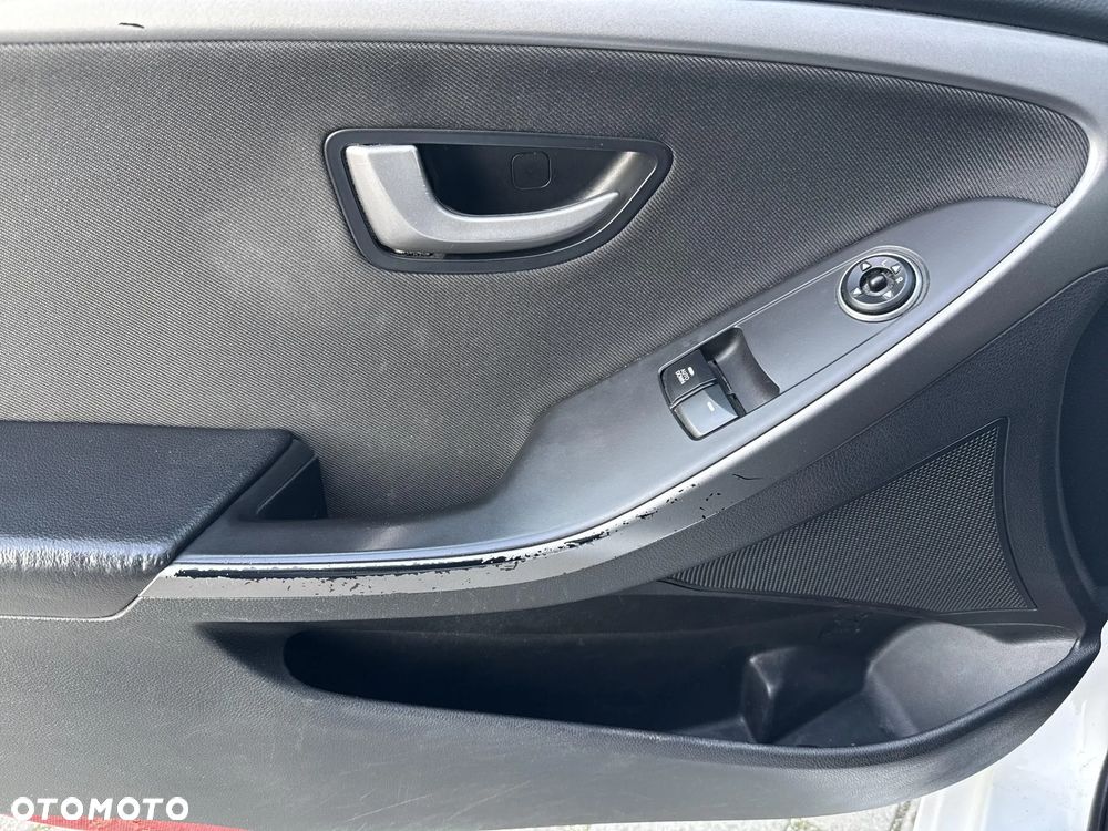 Hyundai i30 1.4 Classic - 16