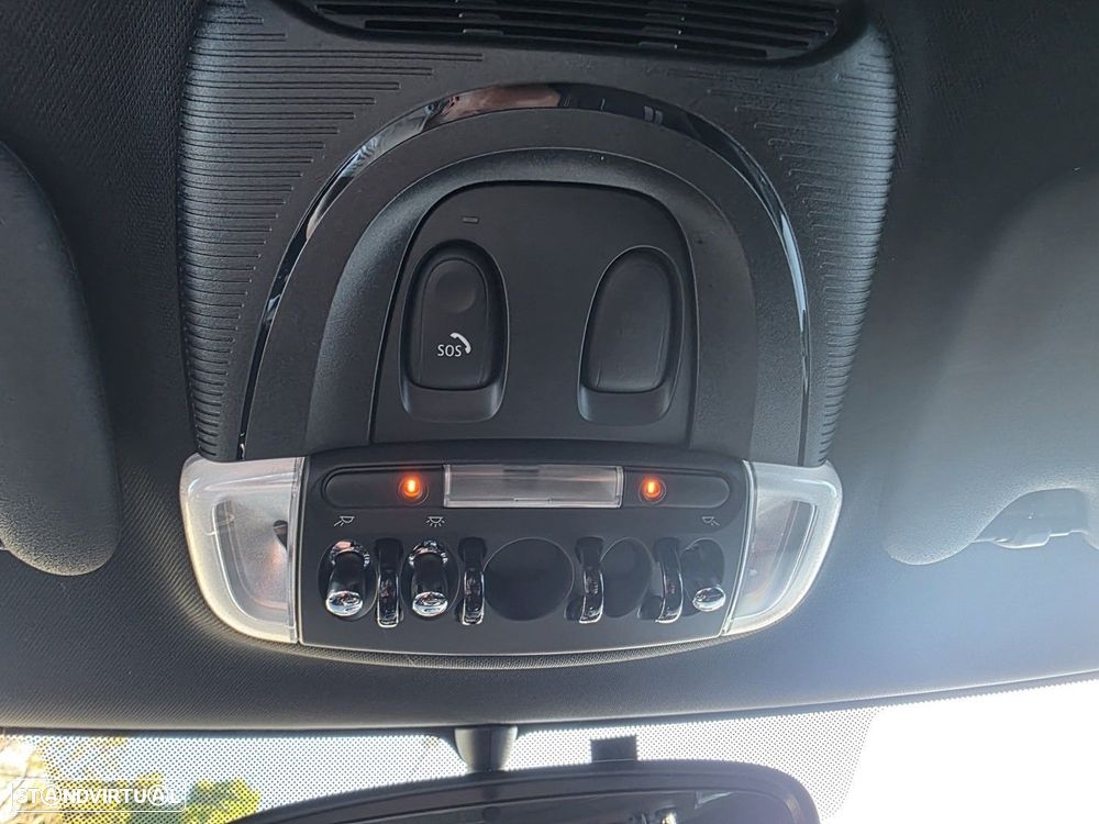 MINI 3 Portas John Cooper Works Auto Desportiva - 29