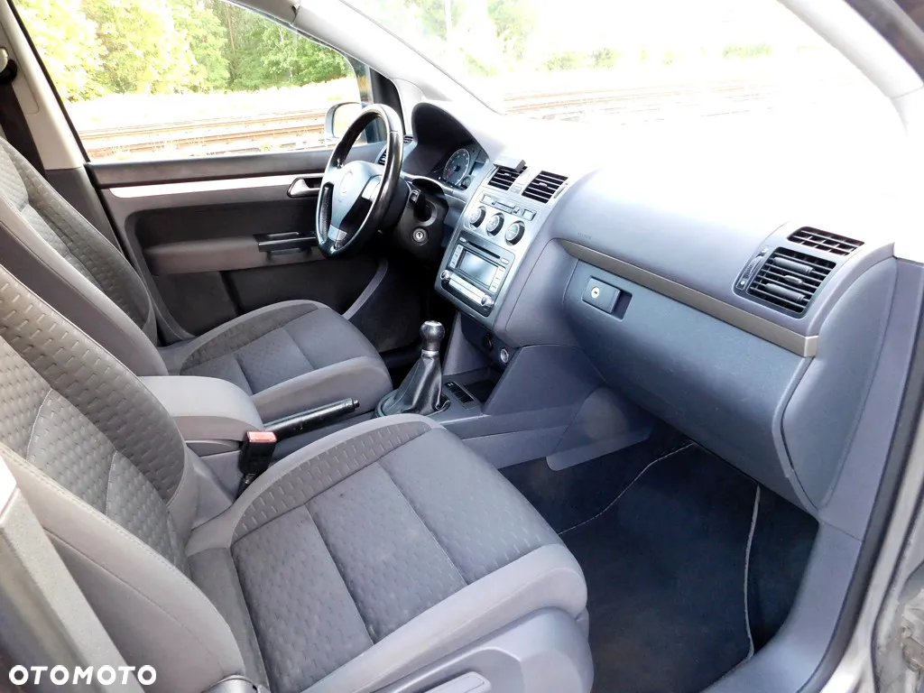 Volkswagen Touran 1.6 Trendline - 29
