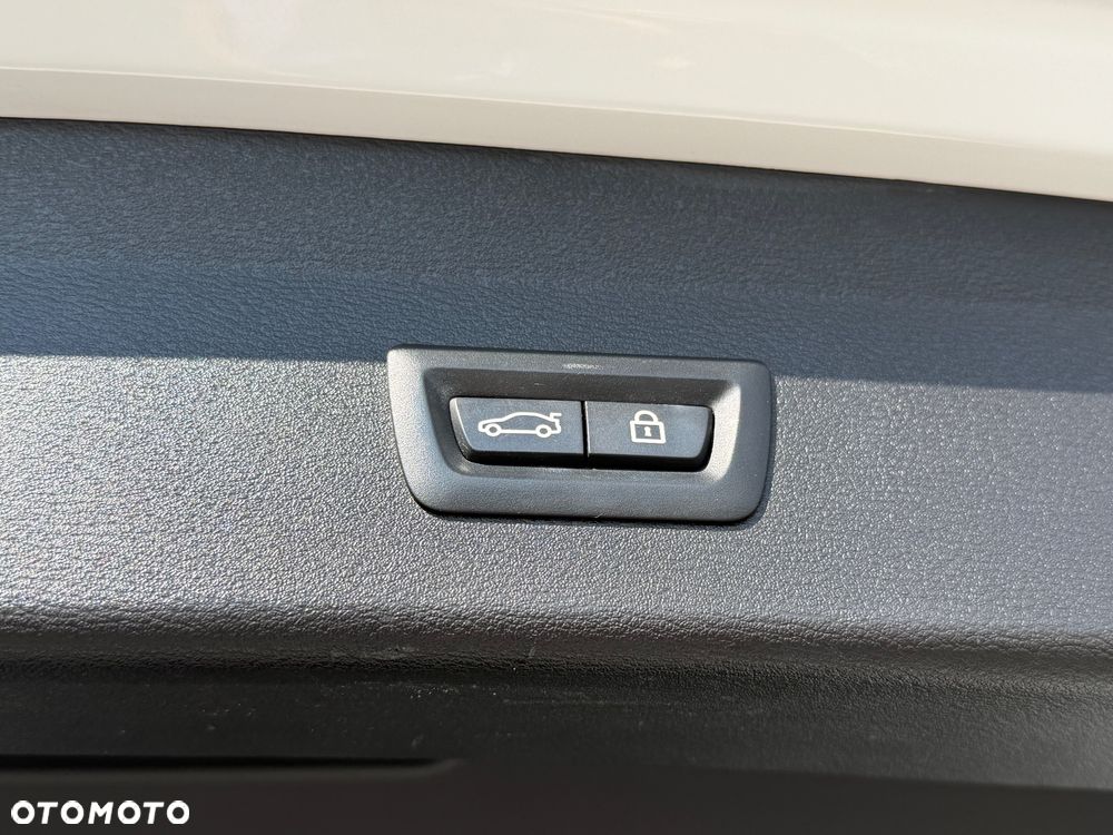 BMW X1 - 25