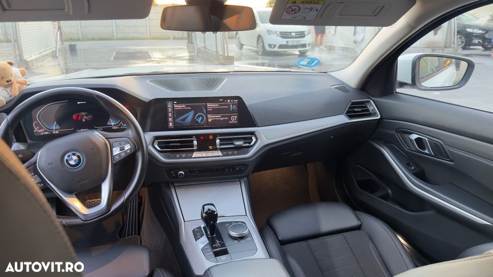BMW Seria 3 - 10