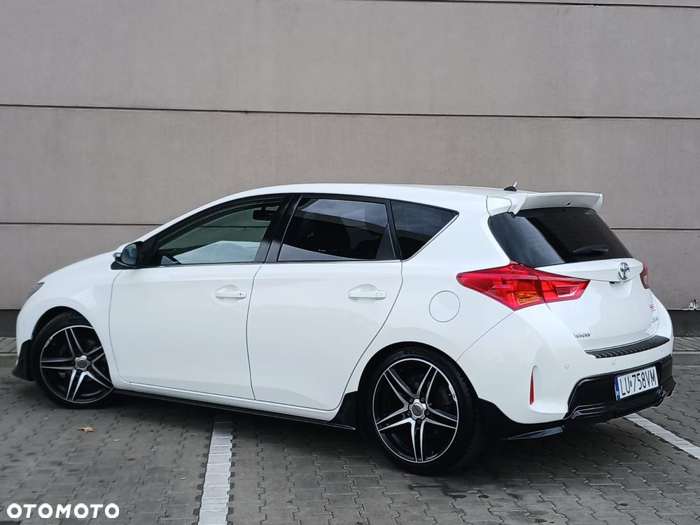 Toyota Auris 1.6 Valvematic Life - 3