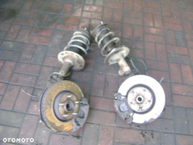 MCPERSON AMORTYZATOR ZWROTNICA AVENSIS T27 2.0 D4D - 1