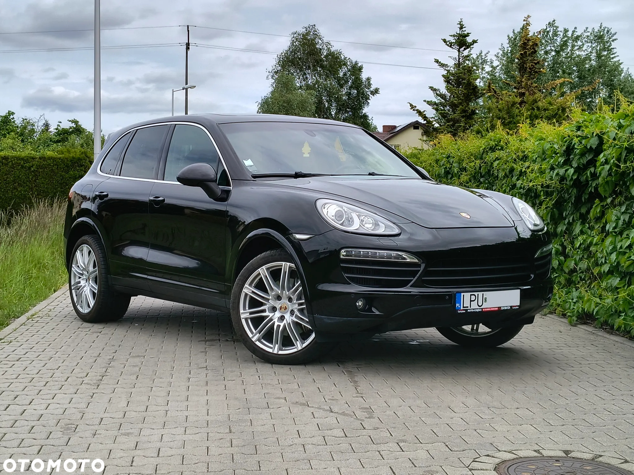 Porsche Cayenne - 2