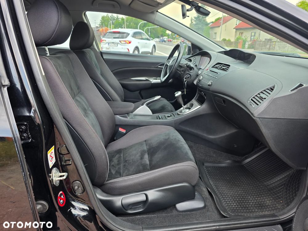 Honda Civic 1.4 i-VTEC Sport - 11