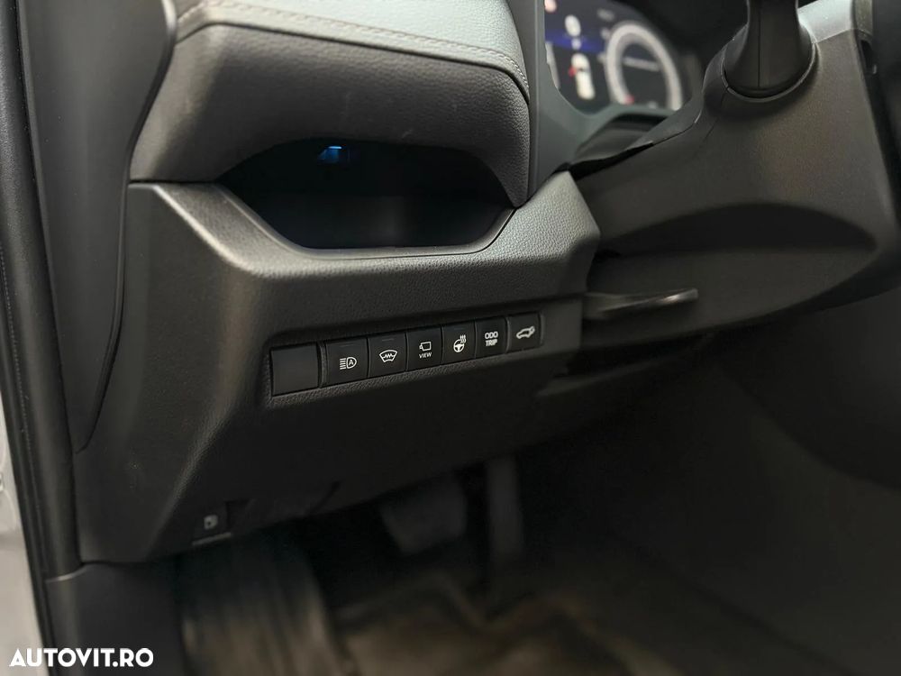 Toyota RAV4 - 4