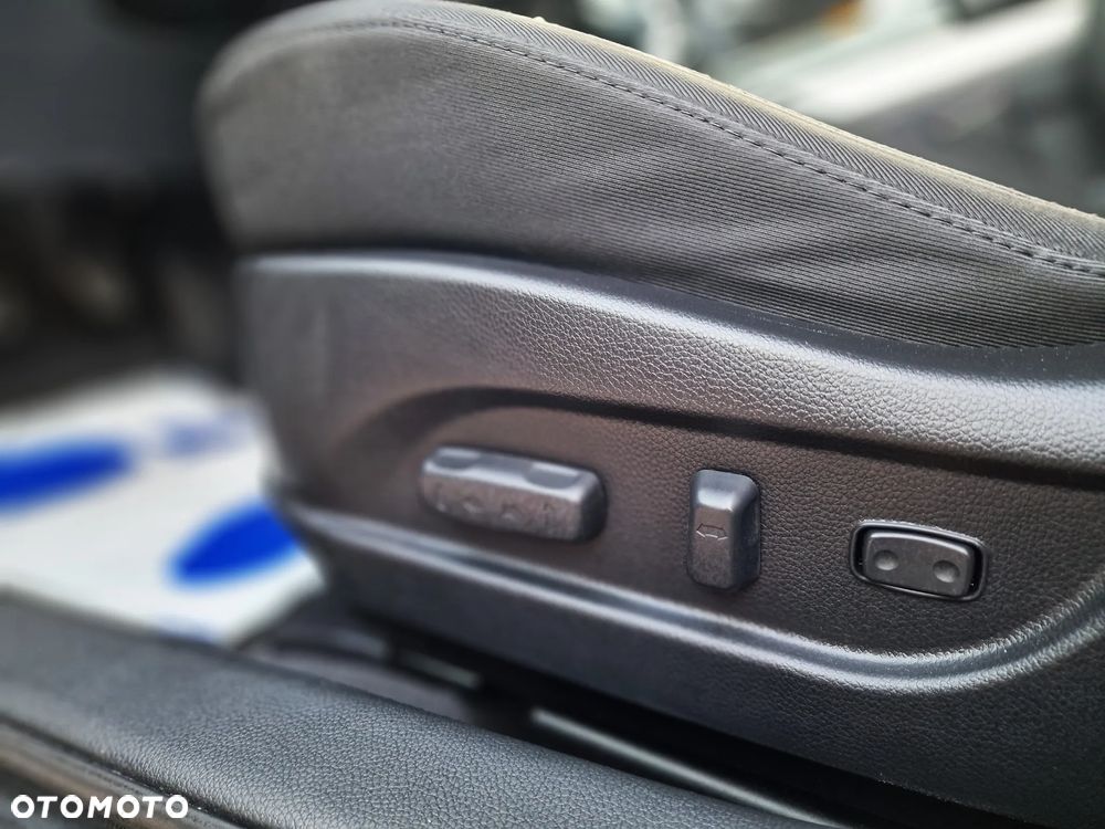 Hyundai i40 1.7 CRDi Comfort + - 35