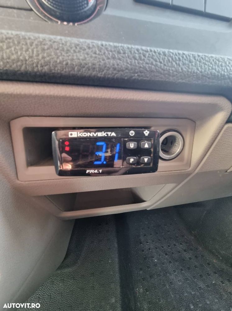 Volkswagen Transporter - 11