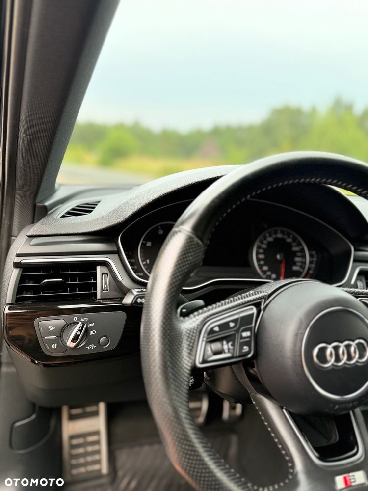 Audi A4 Avant 2.0 TDI S tronic quattro - 12