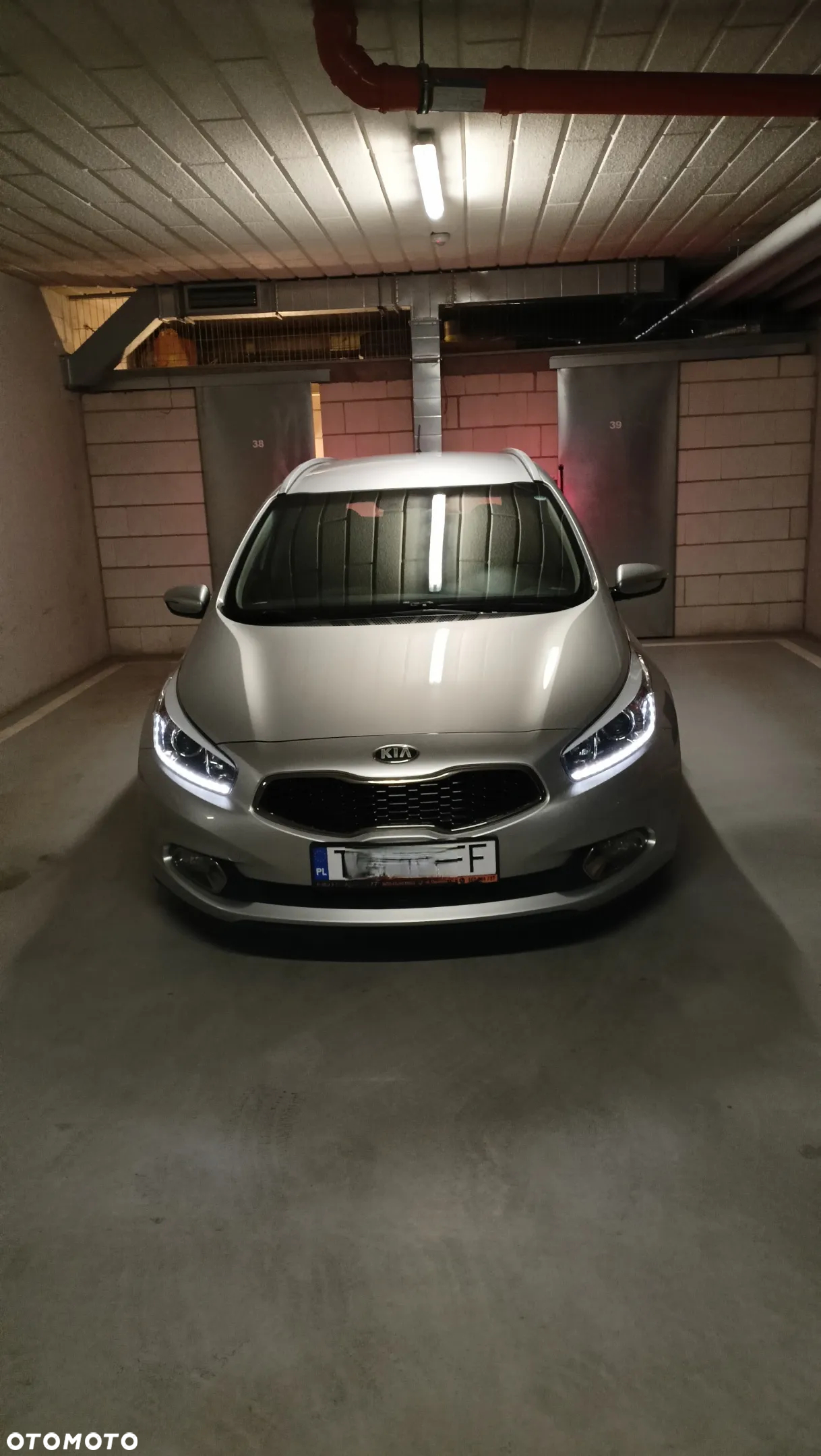 Kia Ceed 1.6 GDI DCT Platinum Edition - 36