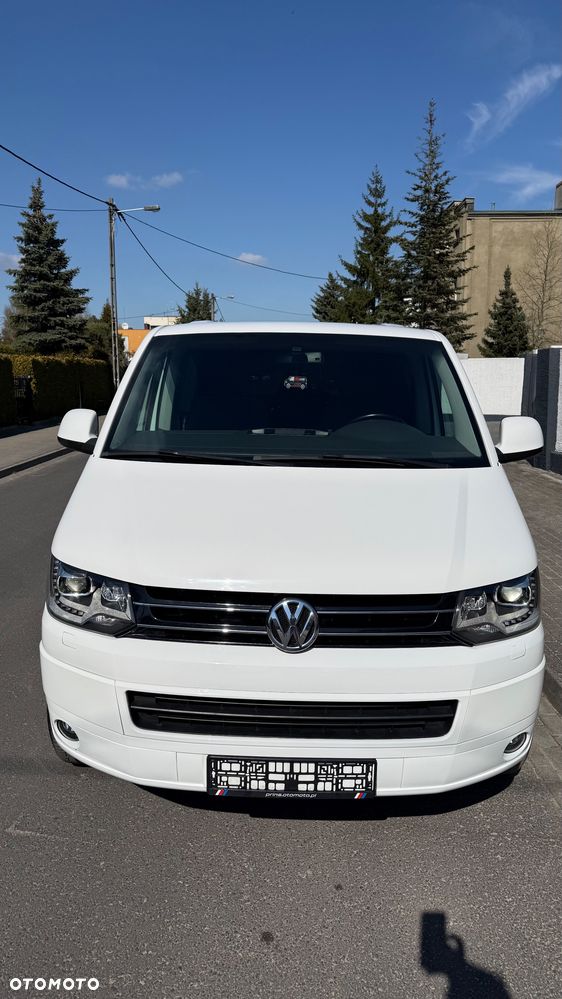 Volkswagen Multivan - 1