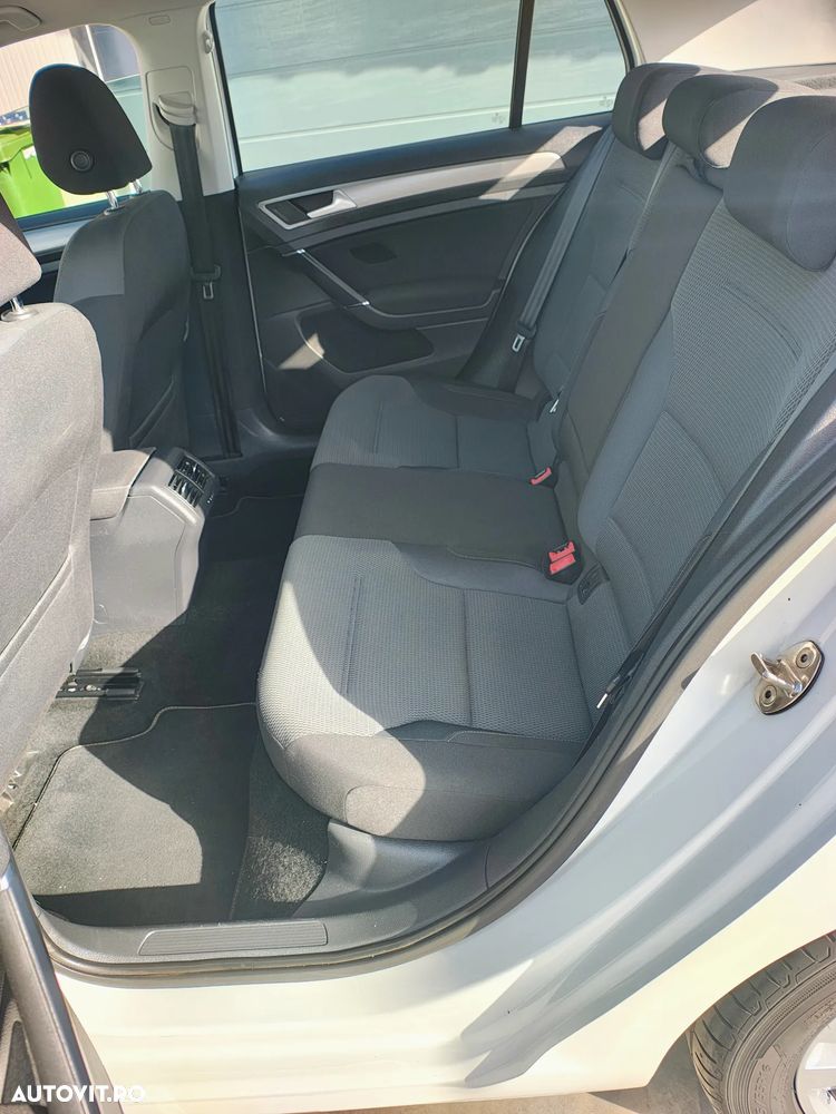 Volkswagen Golf 1.4 TSI BlueMotion Technology Comfortline - 26