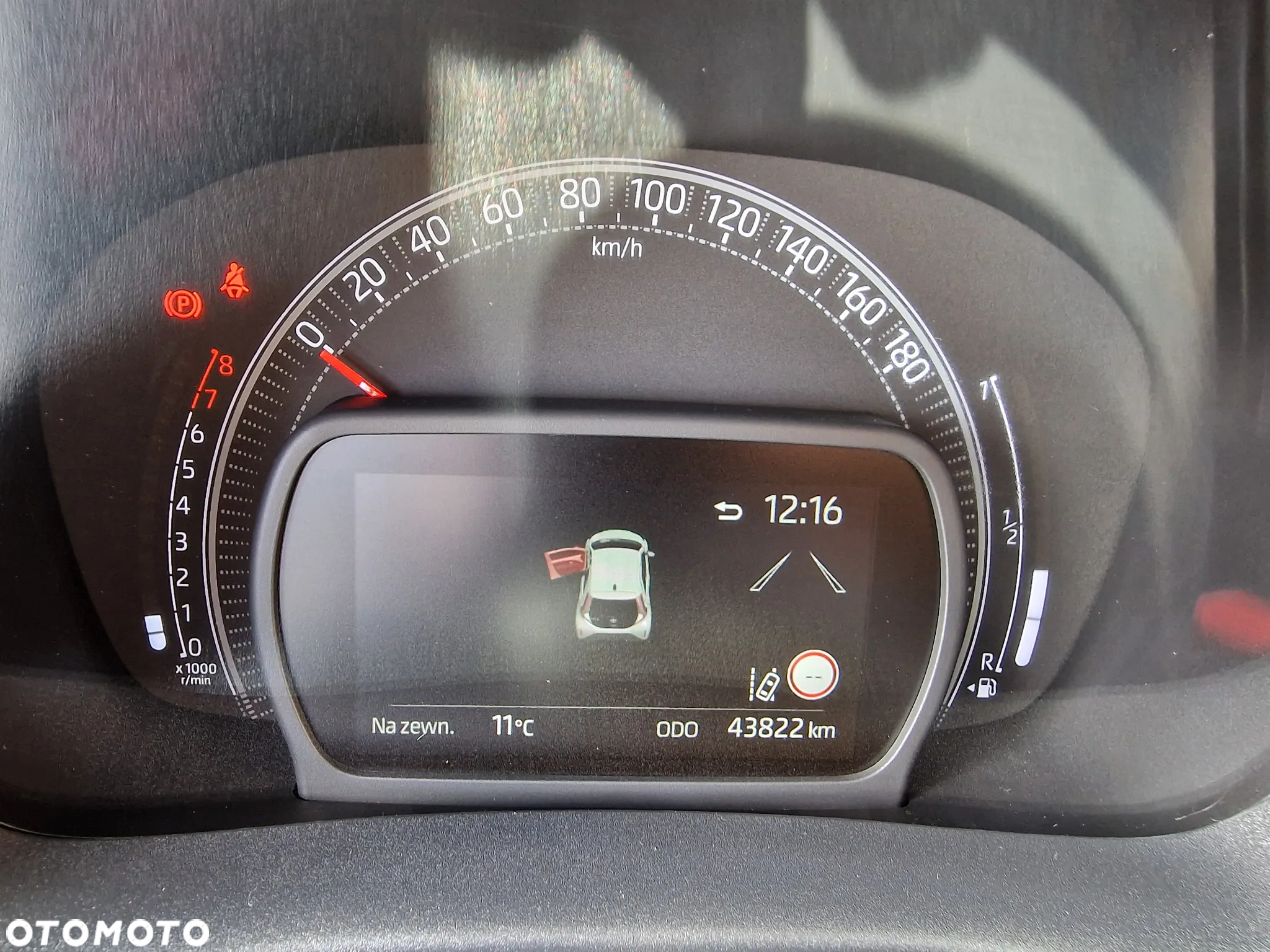 Toyota Aygo X 1.0 VVT-i JBL - 29