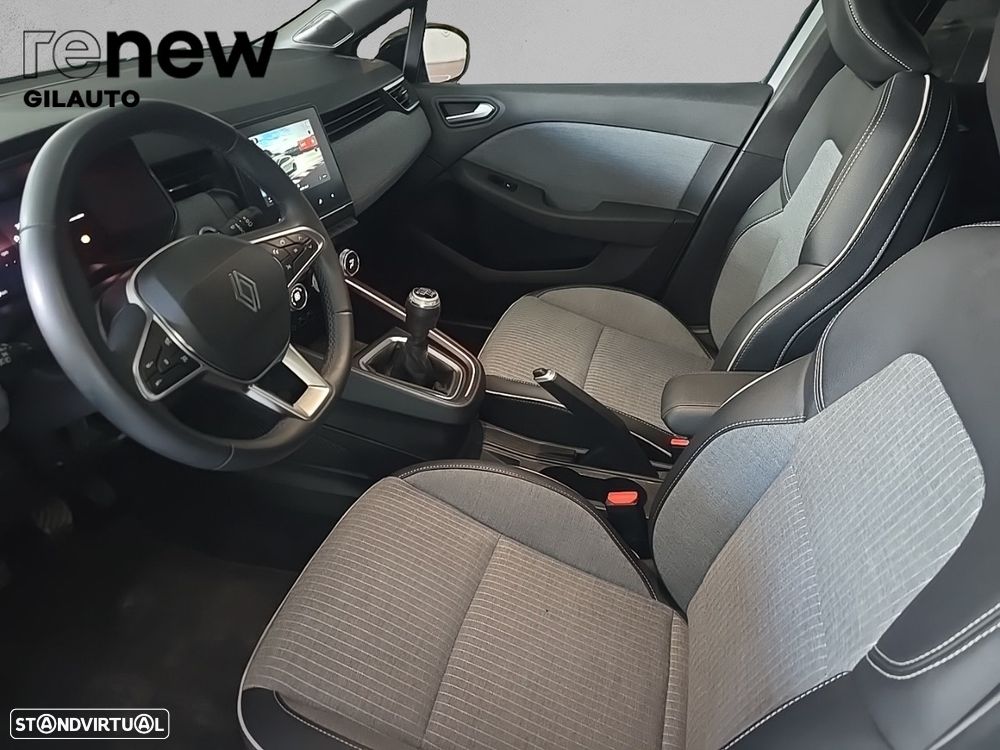 Renault Clio 1.0 TCe Techno Bi-Fuel - 13