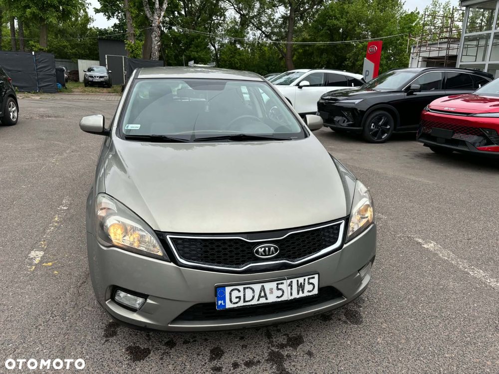 Kia Ceed - 2