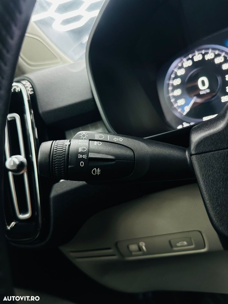 Volvo XC 40 D3 Momentum - 30