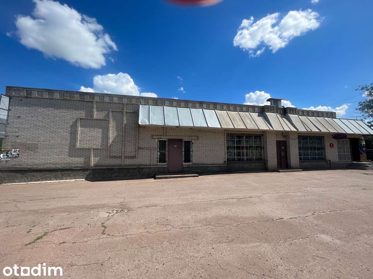 Продаж окремого приміщення 240 м² з трьома залами та літньою зоною - Повне зображення: 4/6