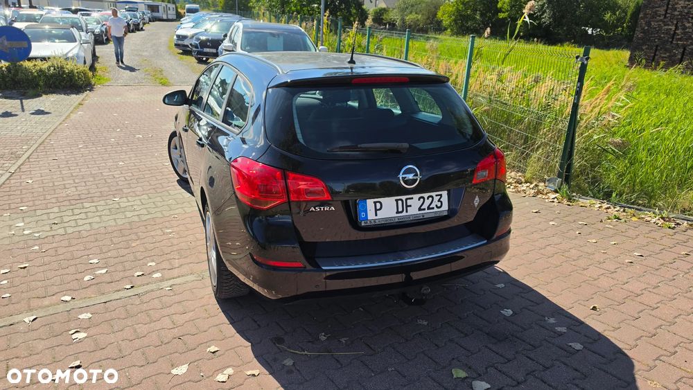 Opel Astra 1.6 Active - 23
