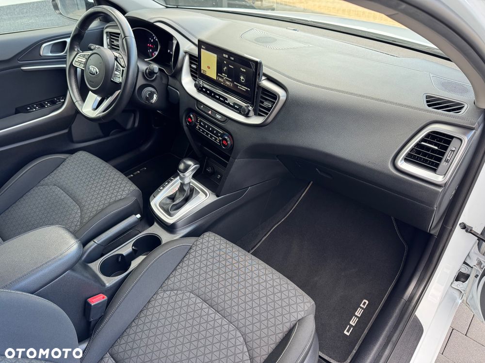 Kia Ceed 1.4 T-GDI L DCT - 23