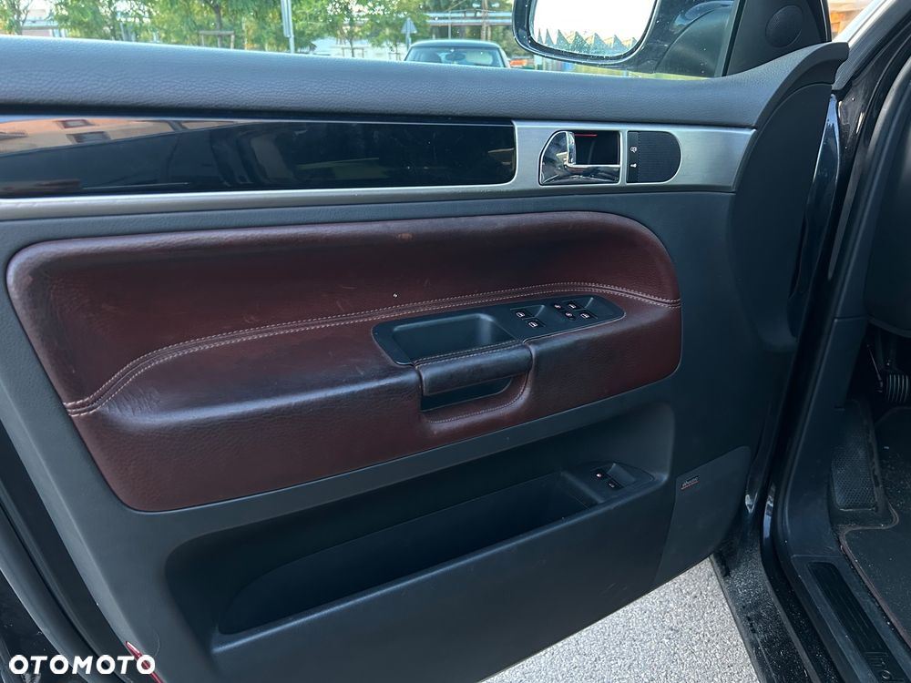 Volkswagen Touareg 3.0 V6 TDI DPF Tiptr - 23