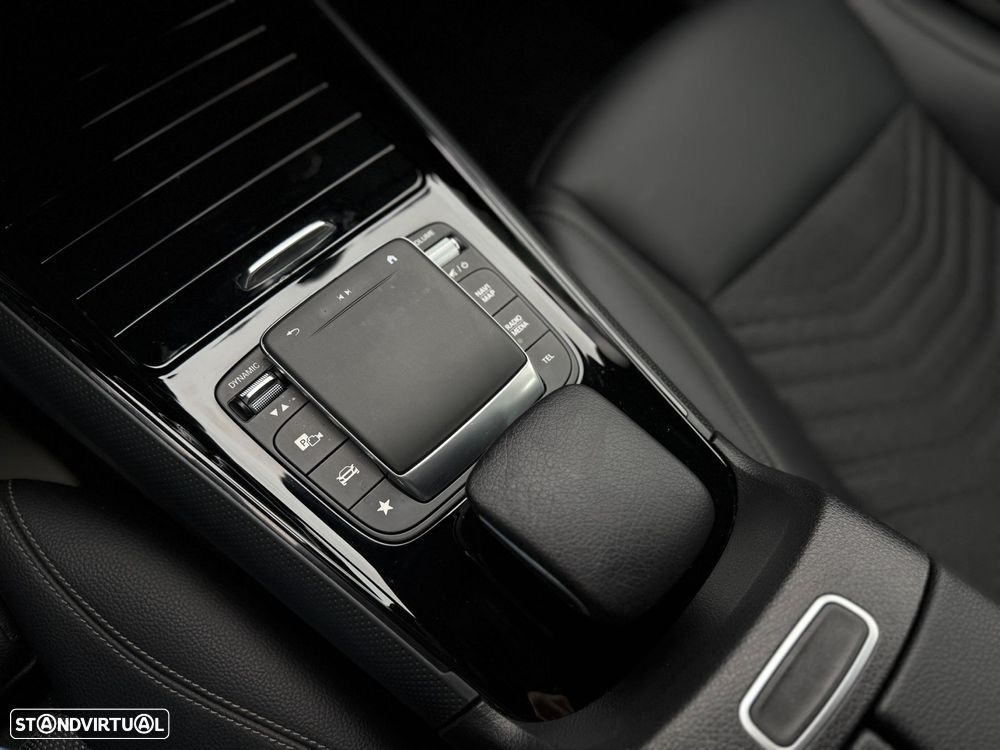 Mercedes-Benz GLA 180 d 8G-DCT Progressive - 17