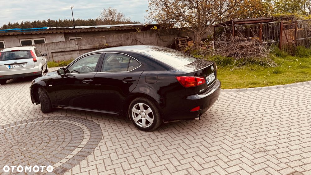Lexus IS 250 Prestige - 21