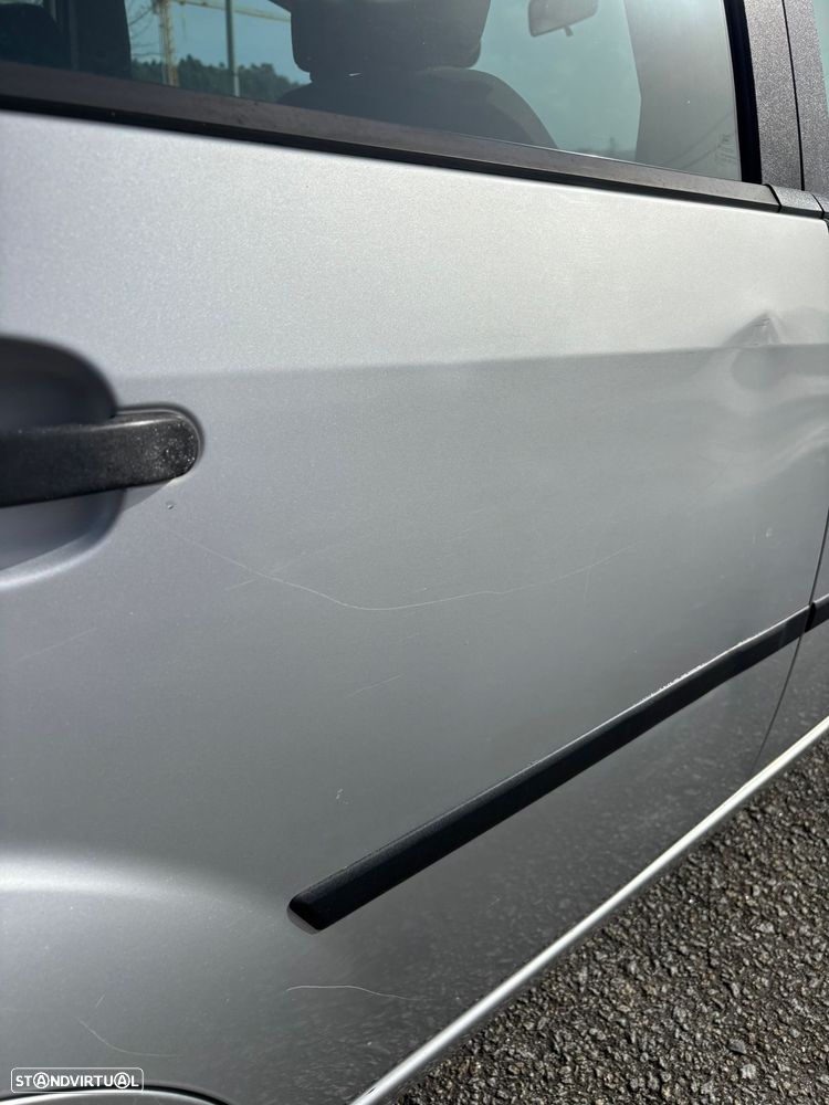 Ford Fiesta 1.25 Ambiente - 20