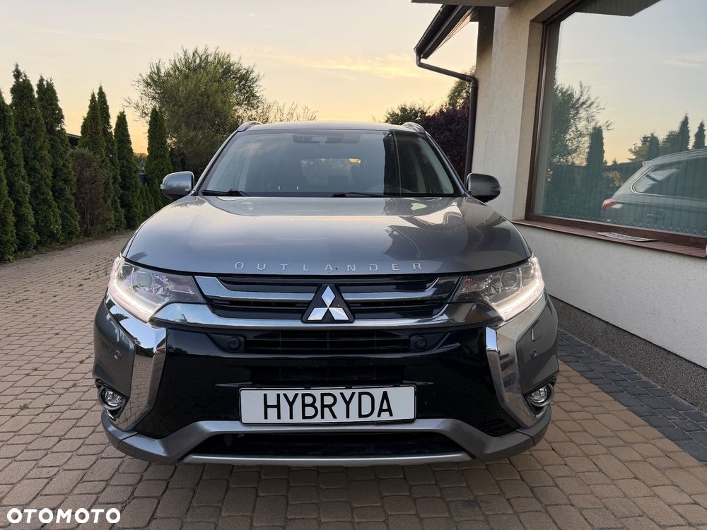 Mitsubishi Outlander Intense + - 20