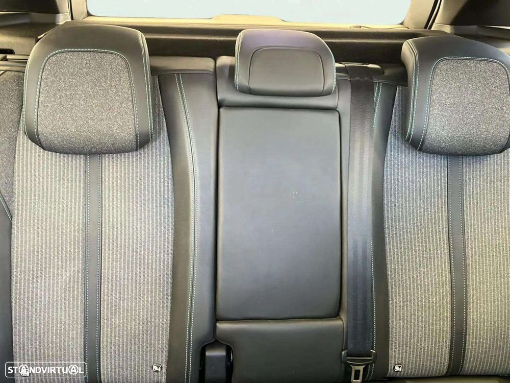 Peugeot 3008 1.2 PureTech Allure Pack - 17