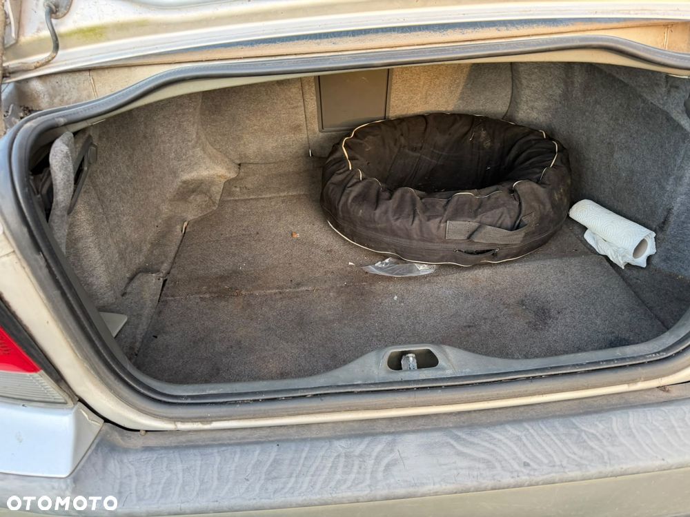 Volvo S60 2.0 T - 16