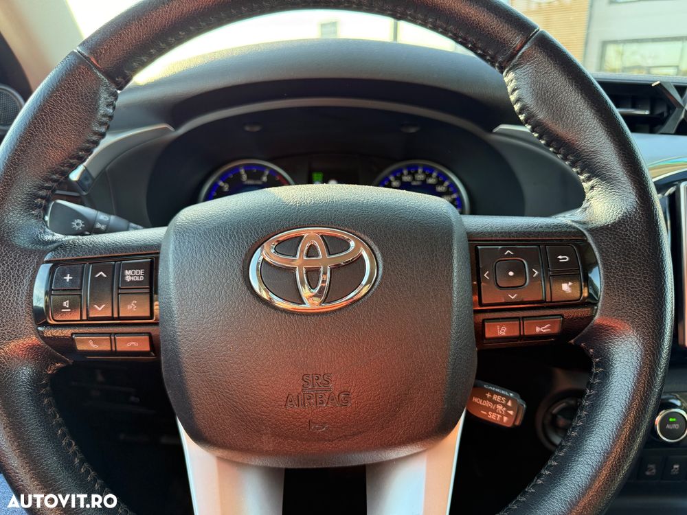 Toyota Hilux ver-2-4d-150cp-4x4-double-cab-at-comfort - 6