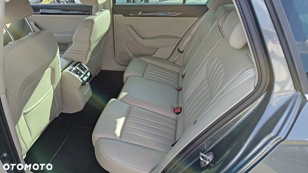 Skoda Superb 2.0 TDI L&K DSG - 4