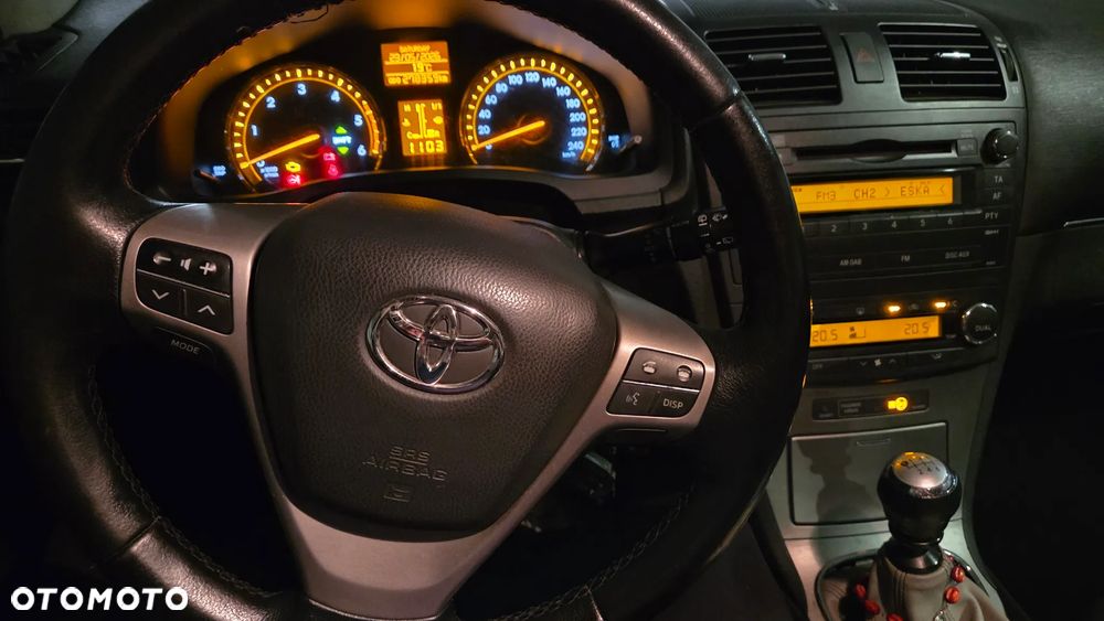 Toyota Avensis 2.0 D-4D Luna - 10