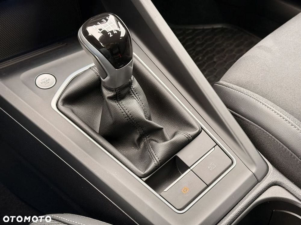 Volkswagen Golf 1.5 TSI Special Edition - 18