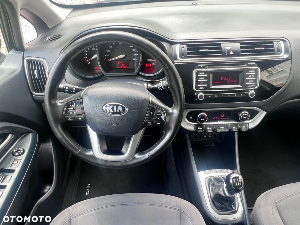 Kia Rio 1.4 Dream Team Edition - 23