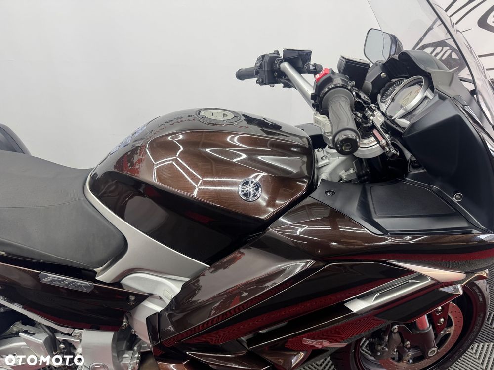Yamaha FJR - 31