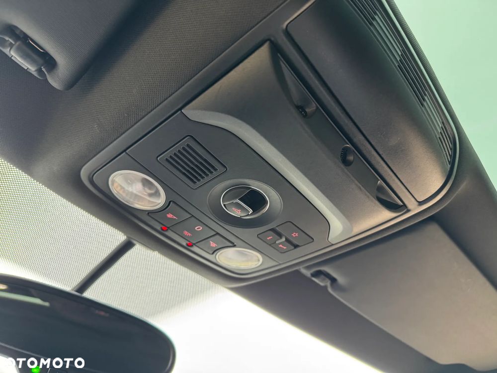 Volkswagen Scirocco 1.4 TSI - 35